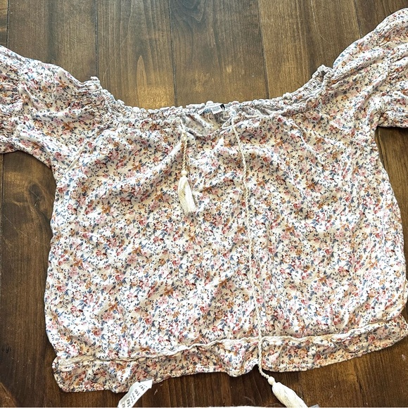 American Eagle Outfitters Floral Blouse - Multicolor - Picture 10 of 10